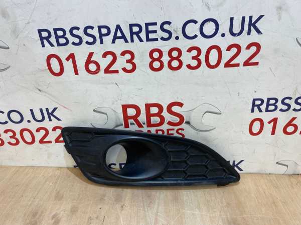 Ford Fiesta ST Line Fog Light Grill Right 13-17