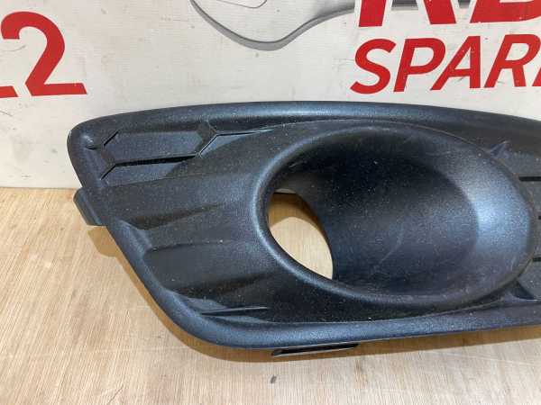 Ford Fiesta ST Line Fog Light Grill Right 13-17 P.n C1BJ-15A222-AA - Image 3