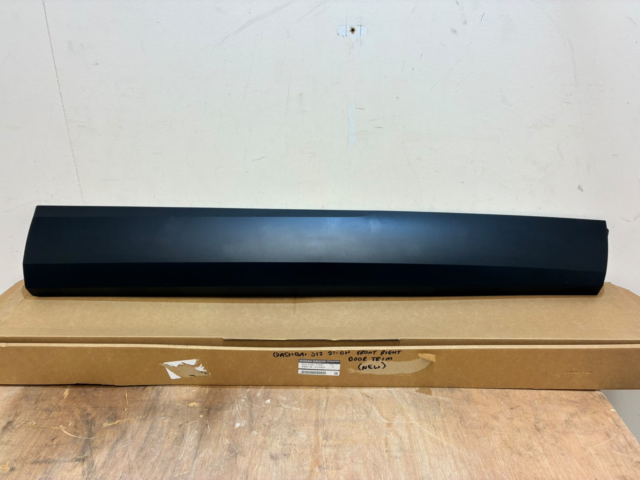 Nissan Qashqai J12 Door Trim Front Right P.n 80870-6UA0A
