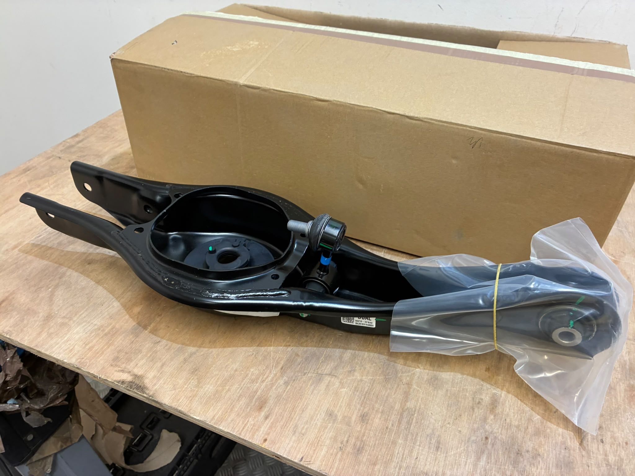 Hyundai Kona Rear Lower Control Arm Left 17-26 P.n 55210 DFBA0 - Image 3
