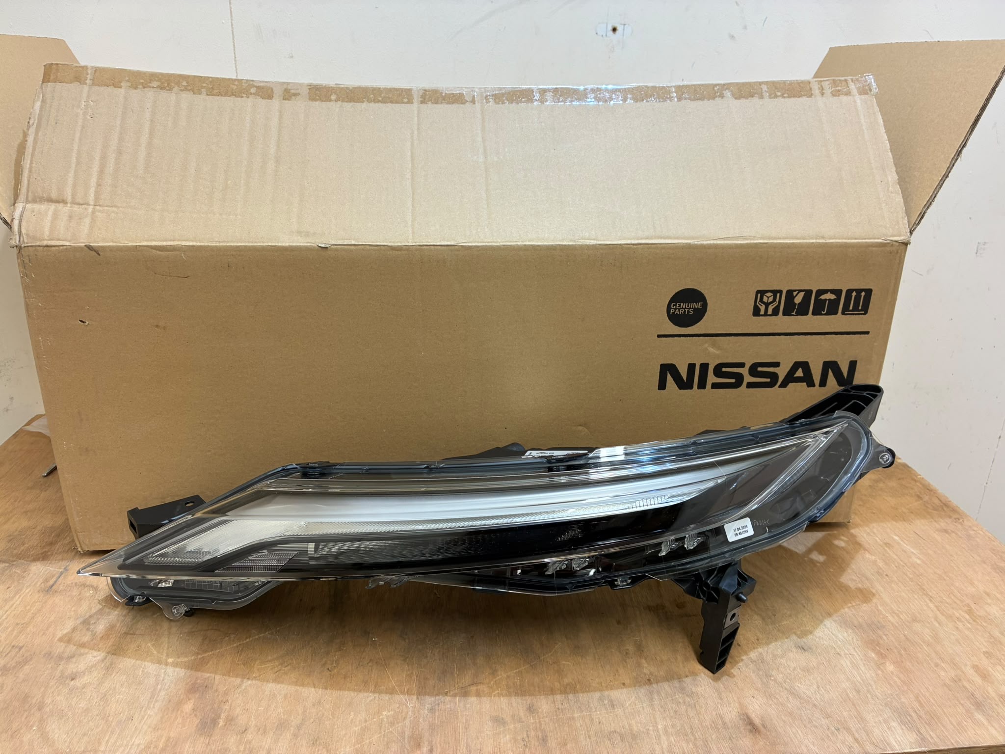 Nissan Juke F16 Front Daytime Running Light Left 19-On P.n 26125-6PA0A