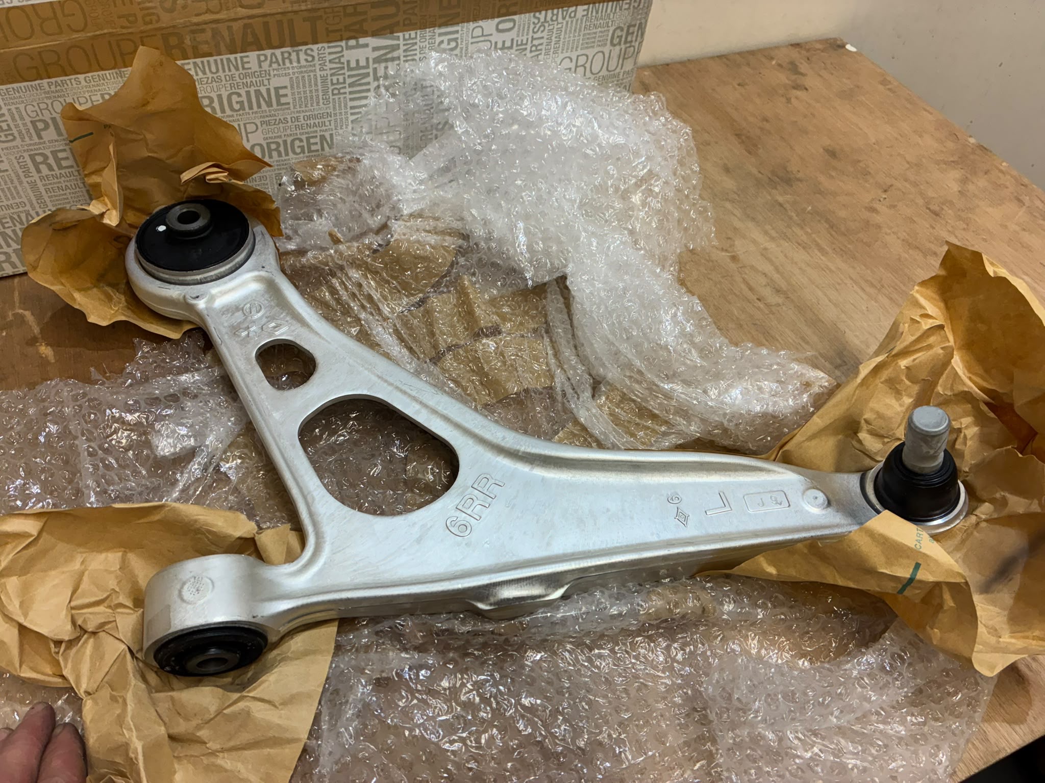 Nissan Qashqai J12 Front Lower Control Arm Left P.n 54501-6UA0A - Image 2