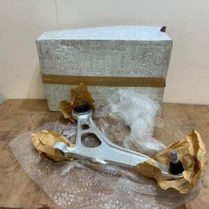 Nissan Qashqai J12 Front Lower Control Arm Left P.n 54501-6UA0A