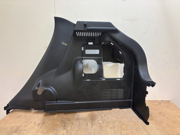 Suzuki Swift Tailgate Interior Trim P.n 76270-52R00