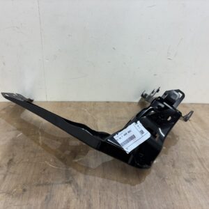 Bmw 1/2 Series F40/44 Headlight Bracket Right P.n 51647459882