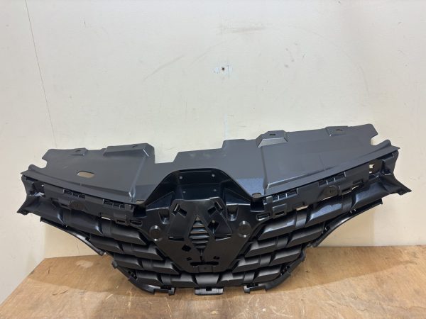 Renault Kadjar Front Grill Backing 15-18 P.n 623106152R