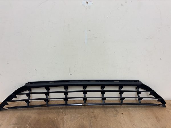 Volvo XC60 Front Lower Grill 14-17 P.n 31323775